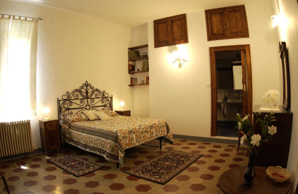 فندق Residenza Sant'Emiliano تريفي الغرفة الصورة